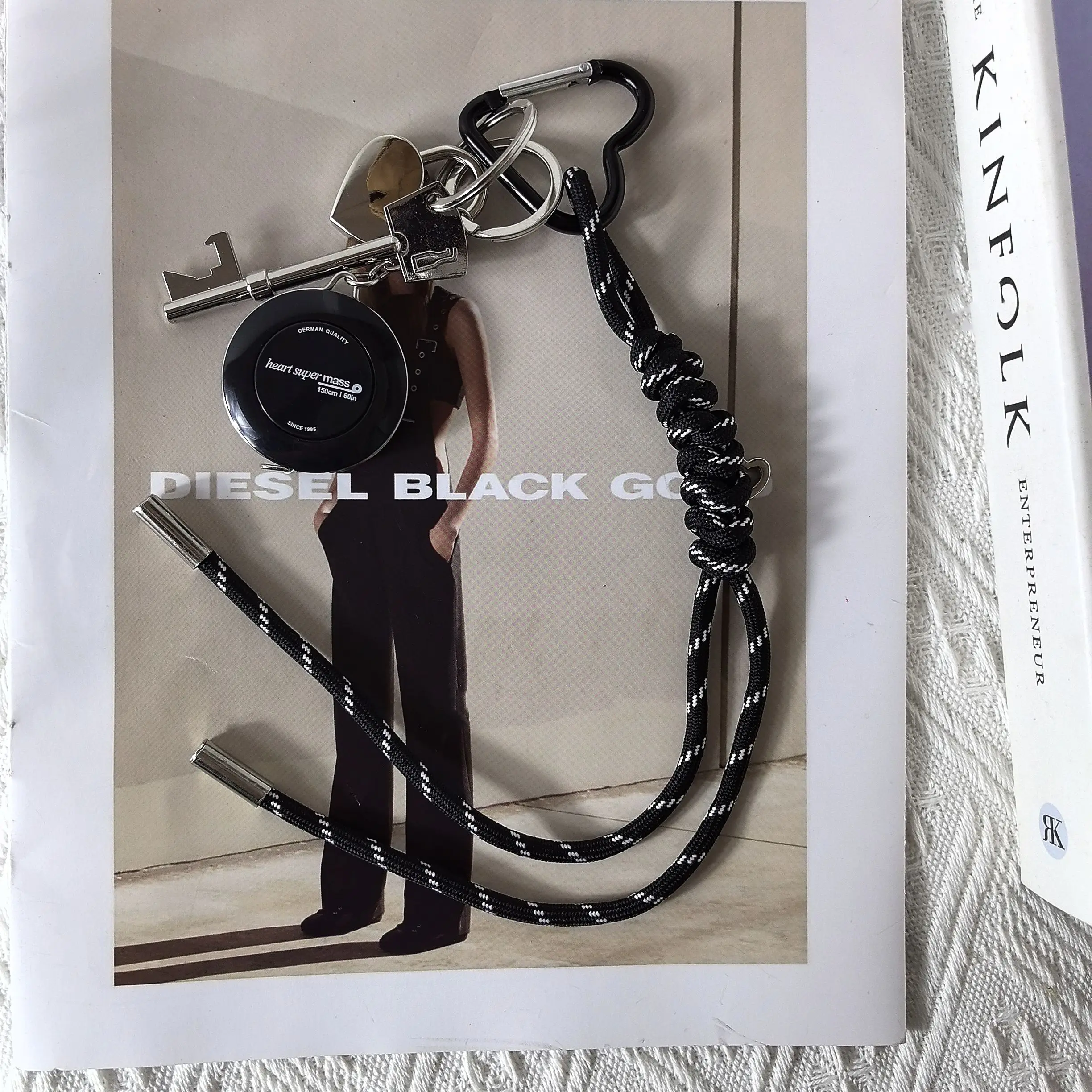 Original Design Versatile Love Lock Climbing Rope Keychain Bag Buckle Simple Girl MIU Bag Accessories Pendant Hanging Decoration