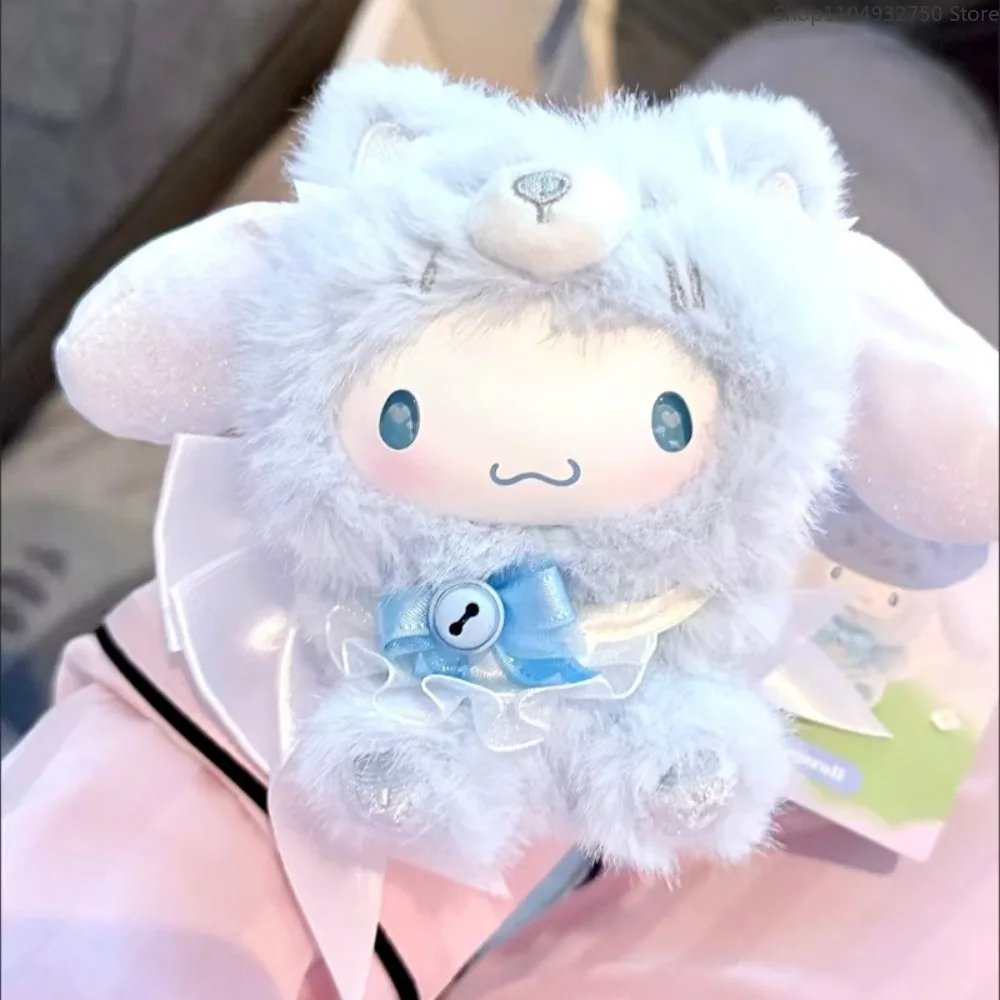 

Miniso Sanrio Family Island Fox Series Vinyl Plush Trendy Pendant Blind Box Kitty Cat Kuromi Melody Doll