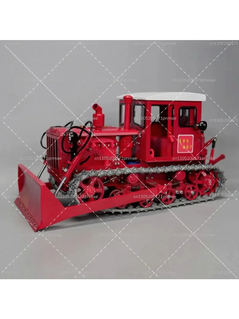 1/12 All-Metal Remote Control Bulldozer Model - Dynamic Track Tractor with LED Lights