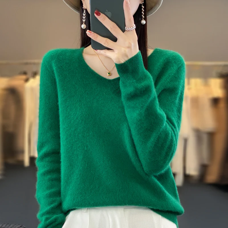 Autumn and winter new 100% pure sweater female V-neck knitted long sleeve solid color warm sweater wool pullover