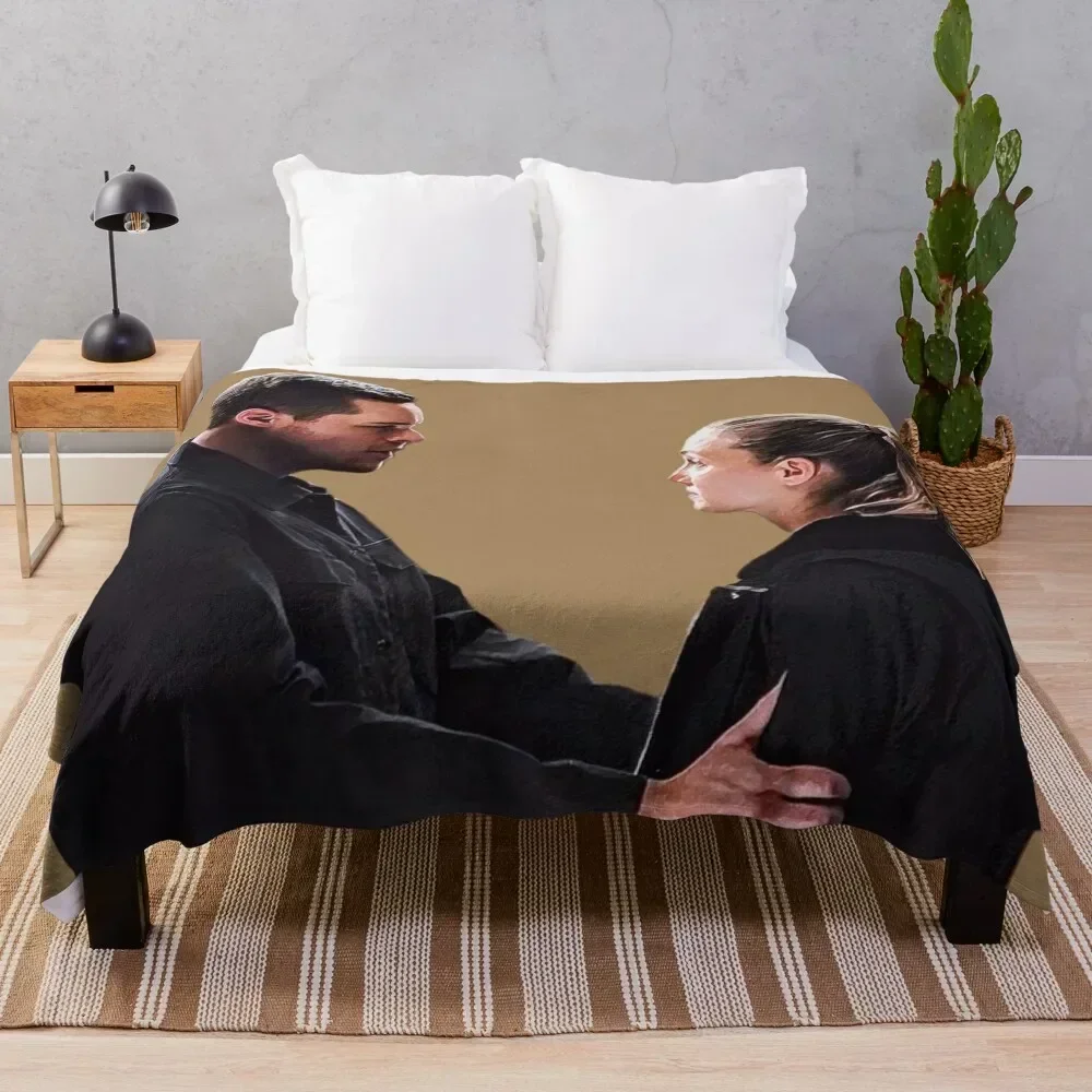 

hailey and jay Throw Blanket Portable Lightweight Blanket for Travel Camping