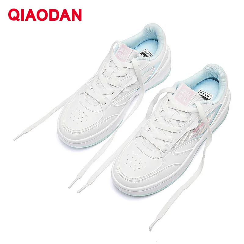 

QIAODAN Skateboarding Shoes Women Lightweight Breathable Mesh Sneakers Comfortable Walking Shoes in Summer 2025 KM22240523
