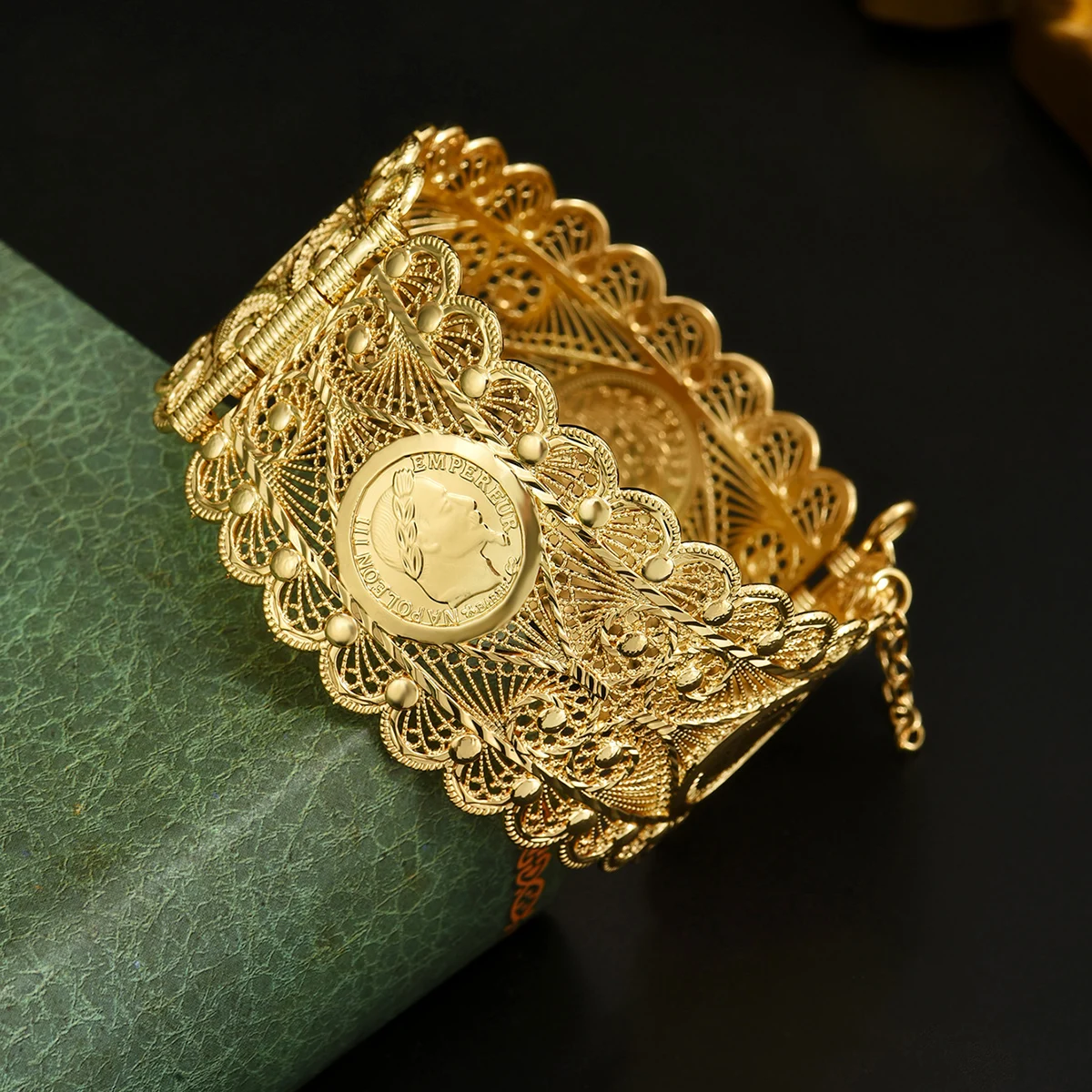 فستان زفاف عربي سوار مطلي بالذهب على شكل شخصية بشرية عملة مجوفة بنمط مفتوح سوار مجوهرات