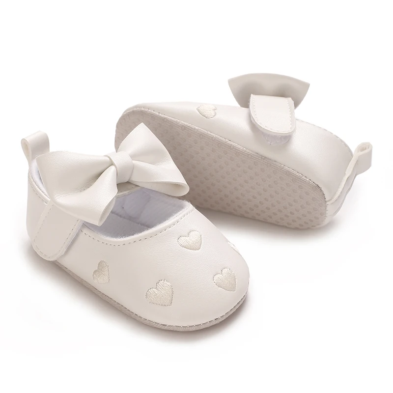 赤ちゃんと幼児のための滑り止めプリンセスシューズ,かわいいベビーシューズ,装飾された布の底,pu,愛,0〜18m,春と秋