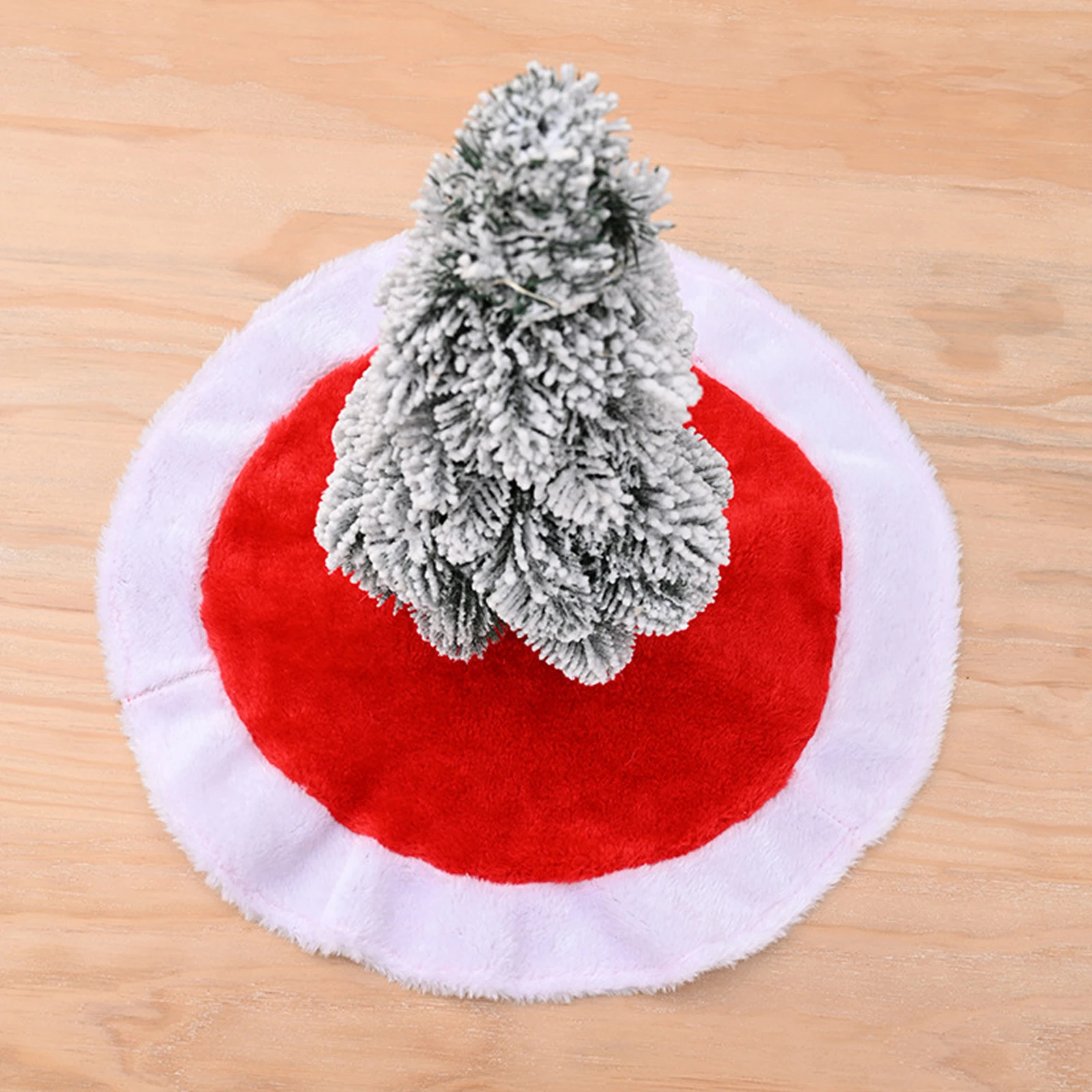 Christmas Tree Skirt Atmosphere Decoration Mini Fluff Skirt For Christmas Party Tree Rug 38x38cm Red White Edge