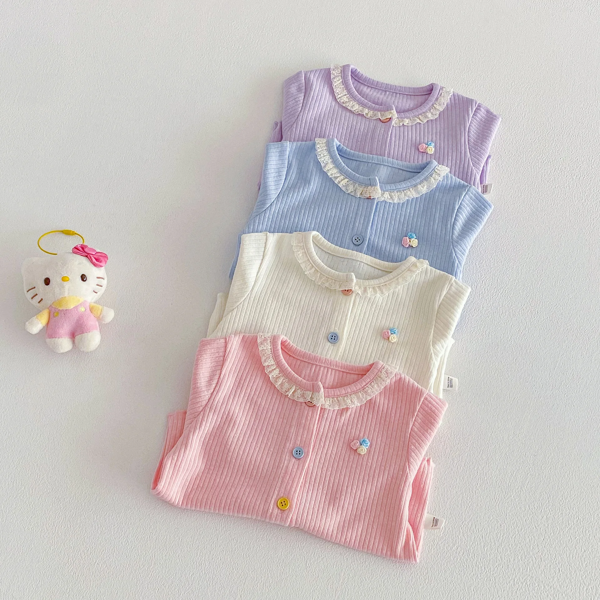 Girls' Flower Cardigan 2026 New Spring Children's Fashion Spring Outfit Trendy Baby's Stylish Color Buckle Lace Collar Jacket