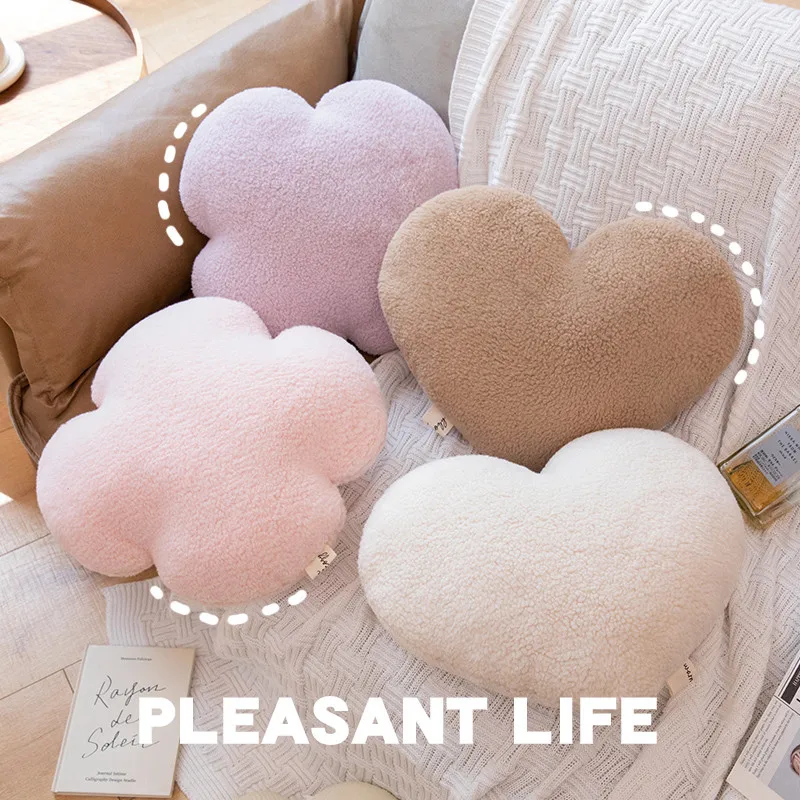 Creative 40cm French Cream Throw Pillow Love Four-leaf Clover Stuffed Toys  Soft Dolls Comfortable Cushion for Boys Girls Gifts