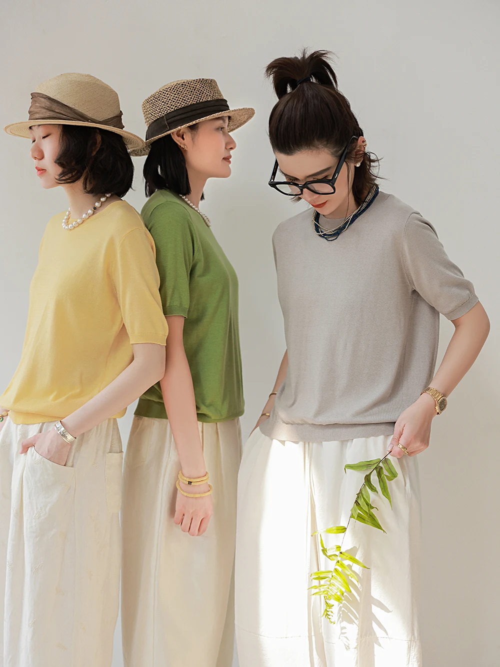 

Повседневная трикотажная футболка Mallin с коротким рукавом, эластичная, с круглым вырезом, разноцветная, мягкая, свободного кроя, из смеси полиэстера, нейлона, лиоцелла и шелка