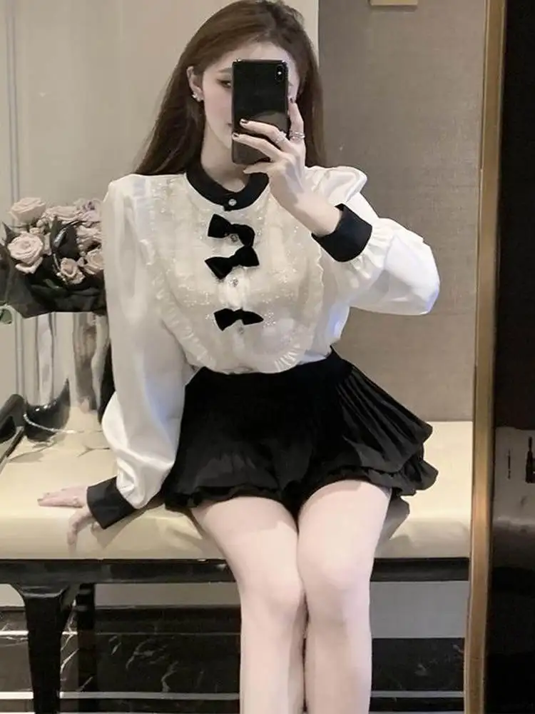

Elegant Lady's Autumn Fashion Set with Bow-Tie Shirt And Black Pleated Skirt Women's Mid-Length Slim-Fit Ensemble with Moistu...