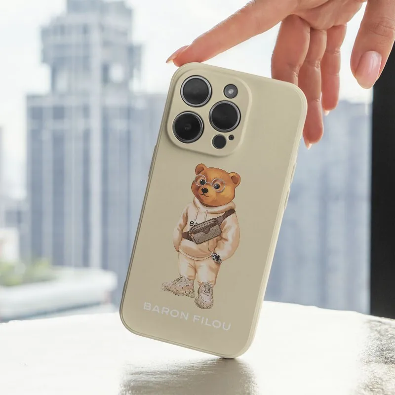 حافظة لهاتف آيفون 15 14 13 12 11 Pro Mini 7 8 Se Plus Xr X Max غطاء هاتف رياضي خارجي على شكل دب لطيف Fundas Capa