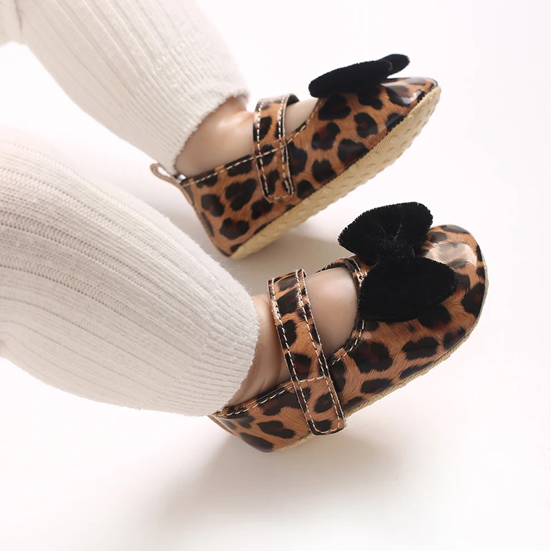 

Spring and AutumnFashion leopard Embroidered Butterfly Knot Decoration Princess Series Anti slip Female Baby Soft soled Learning