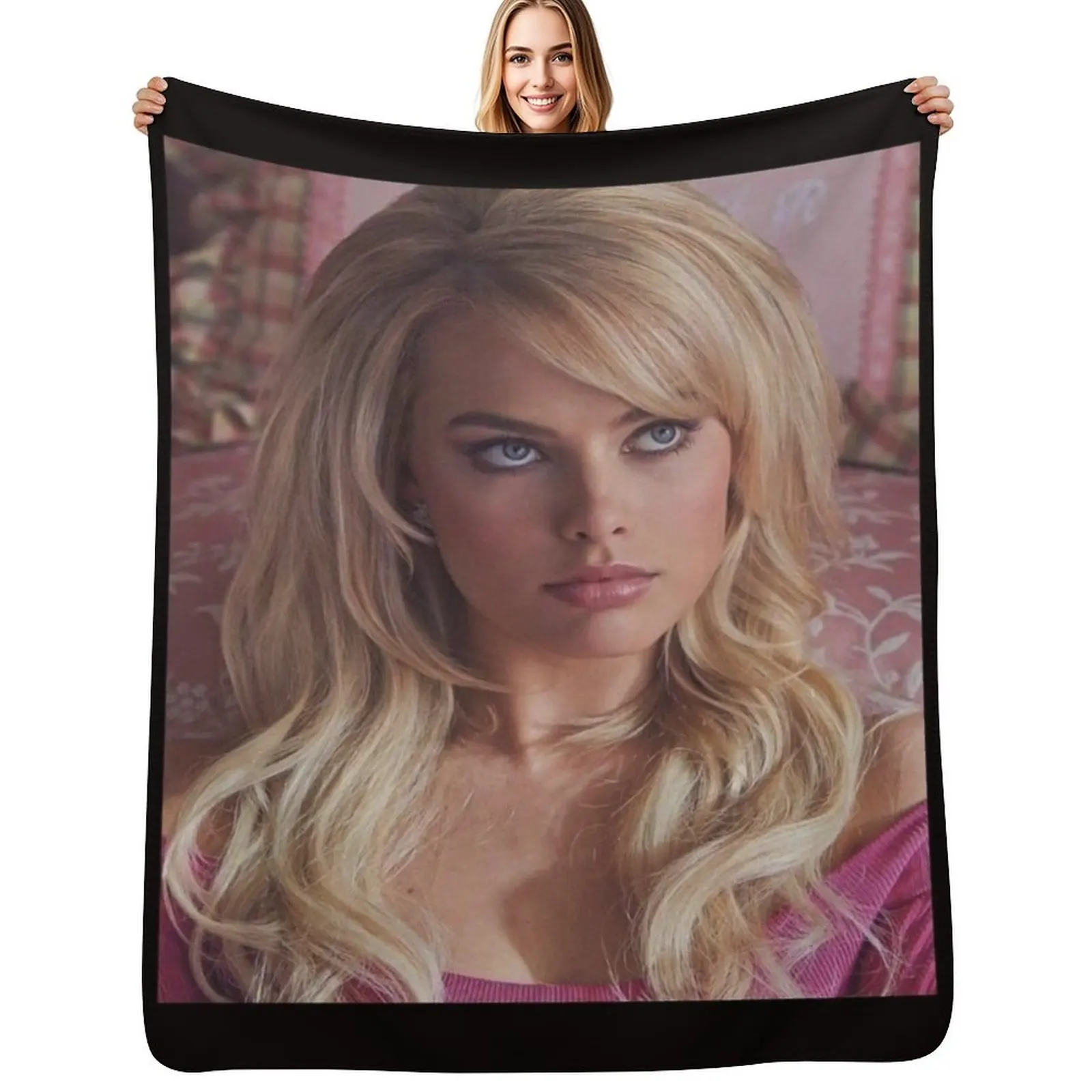 

margot robbie Throw Blanket Warm Comfortable Blanket Gift for Parents Friends
