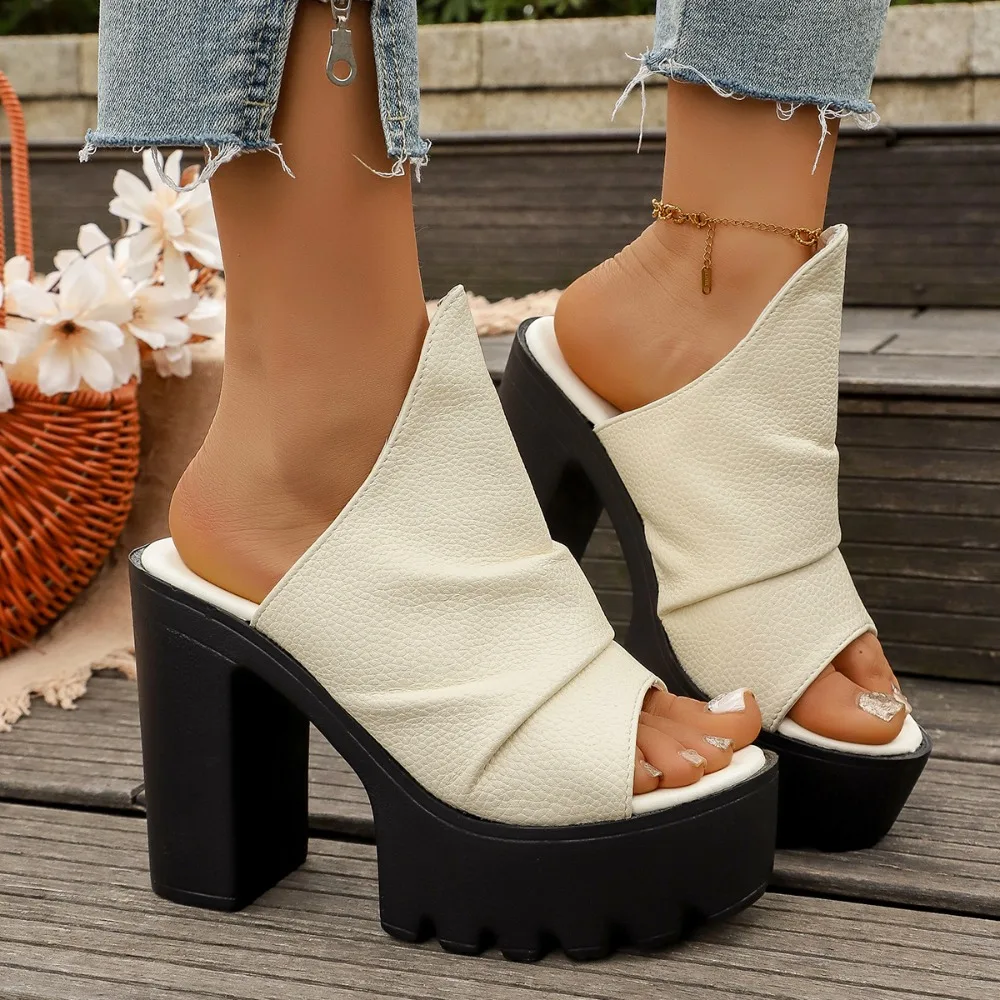 

2026 Summer New Versatile Women Slippers Wedge High Heels Thick Bottom Fish Mouth Sandals Slipper Black Roman Style Slides Shoes