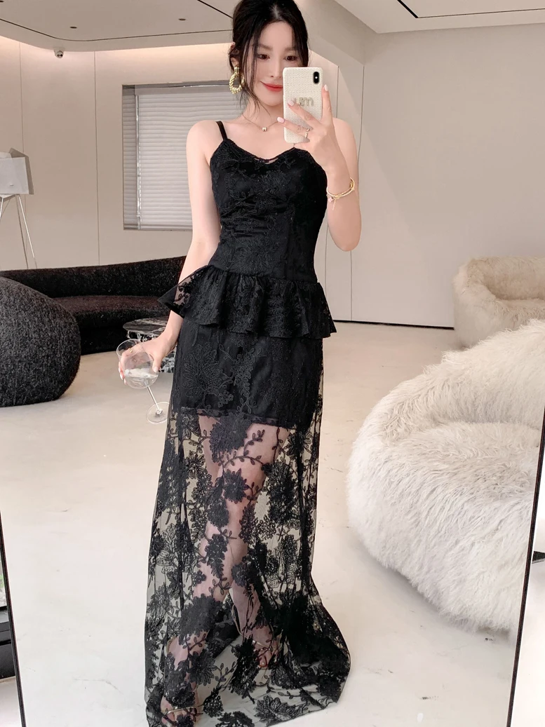 

Top Quality Sexy Spaghetti Strap Sleeveless Slim Black Evening Dress Lace Embroidered Patchwork Transparent Mesh Dress