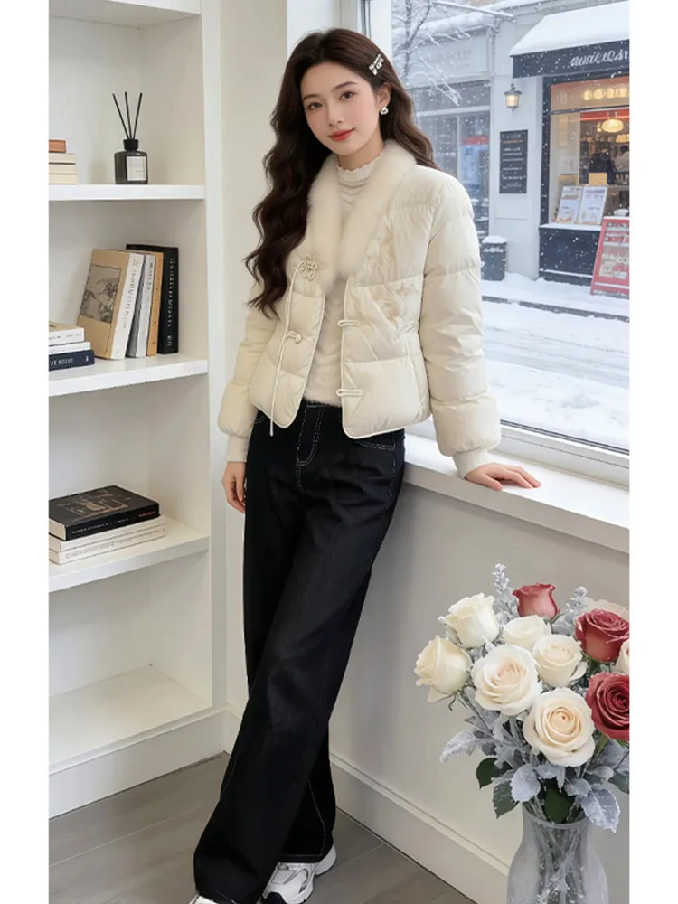 

Новая китайская утепленная хлопковая куртка с вышивкой для женщин: теплая, дышащая, с комфортным воротником, верхняя одежда для зимы