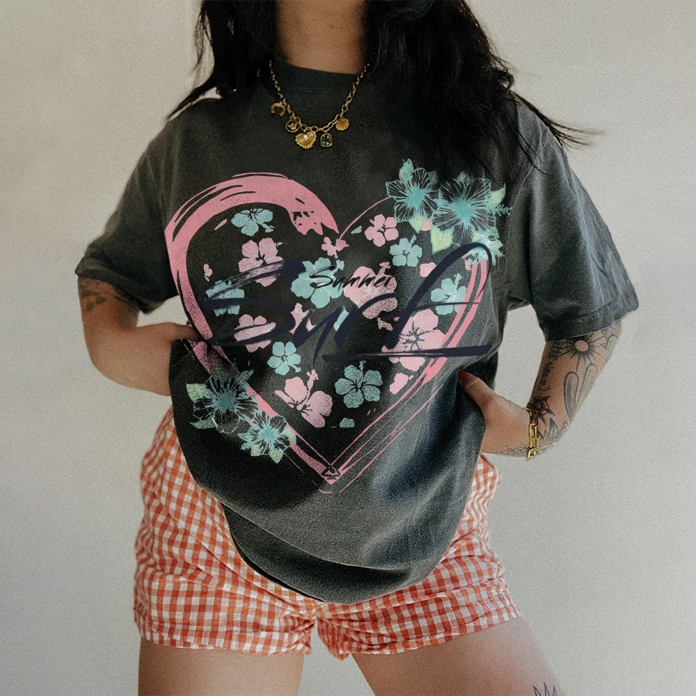

Vintage Snowflake Washed T-Shirt