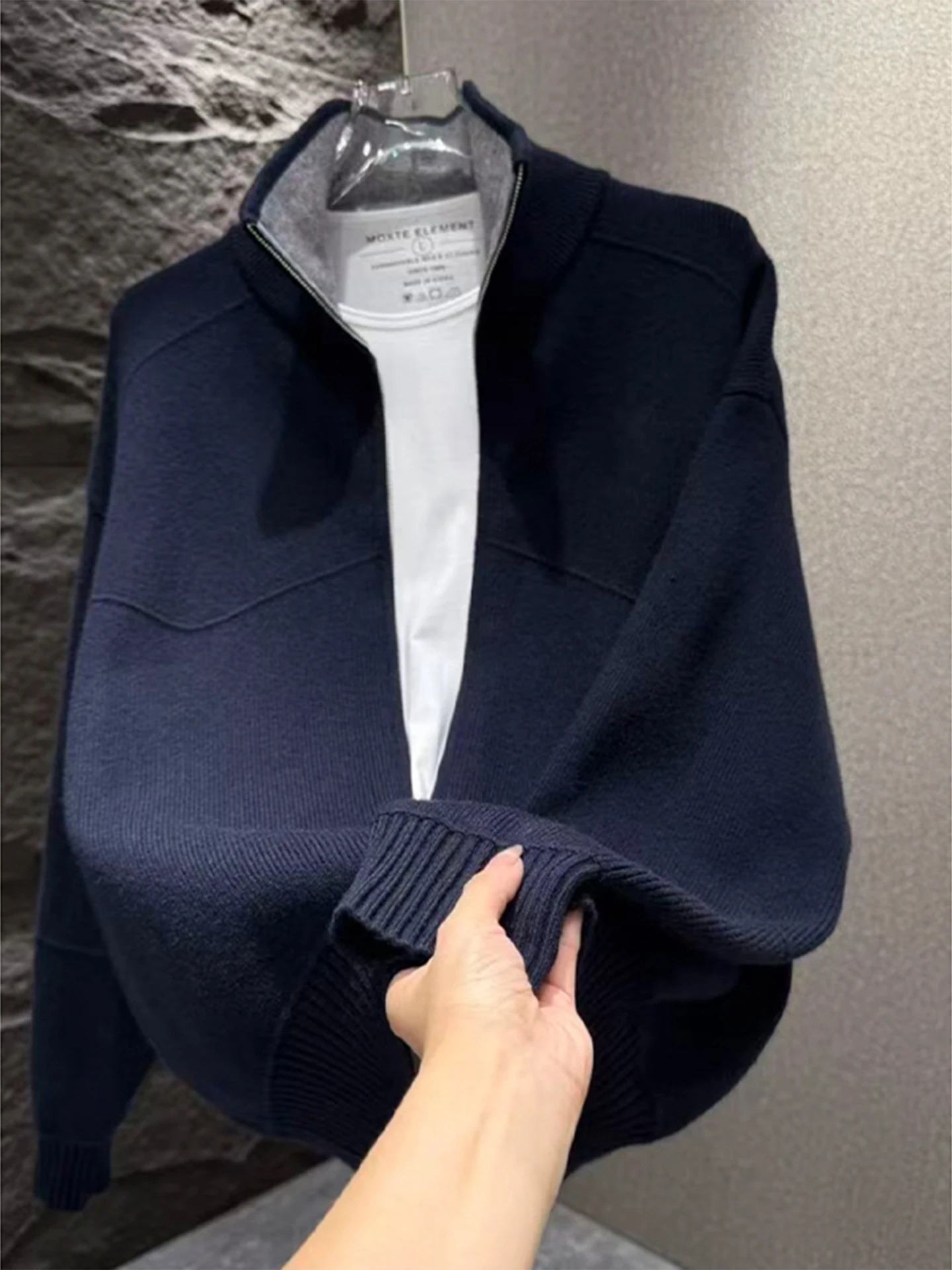 

Deep Blue Casual Long Sve Hoodie Men's Sle 2025 Autumn New Barn Wind Open Cardigan Jaet Comfortable Knitted Fabric