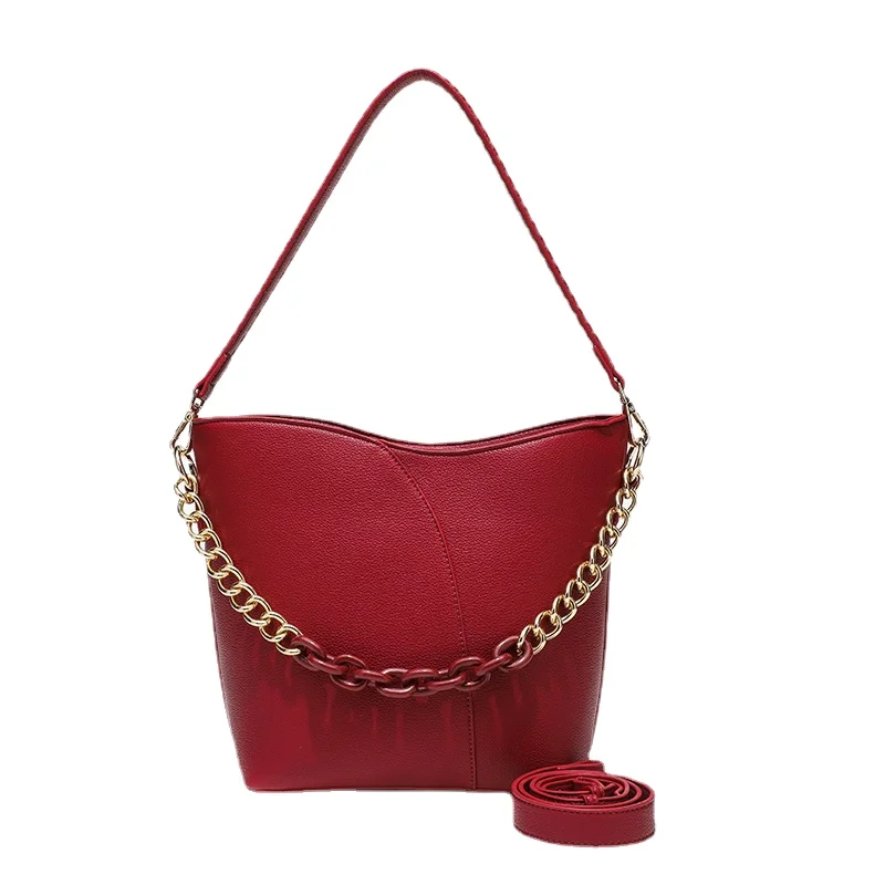 

Large Capacity Commuter Bucket Bag Women's Spring Summer 2024 New High-end Fashion Versatile Chain Shoulder Crossbody Bag