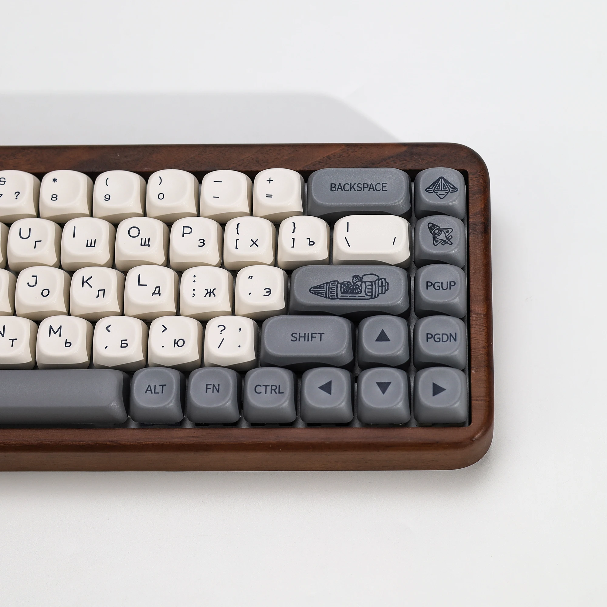 KBDiy Russische Tastenkappen Retro Vision Theme KOA MOA Profil PBT ISO MAC Tastenkappen Maßanfertigung für MX-Schalter 60 Gaming Mechanische Tastatur – Detail 11