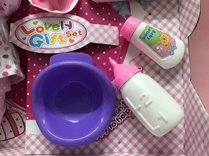 [Funny] Simulation 32cm Blink eye , drink water , to the toilet and can speak model Soft Reborn Baby Dolls girl gift