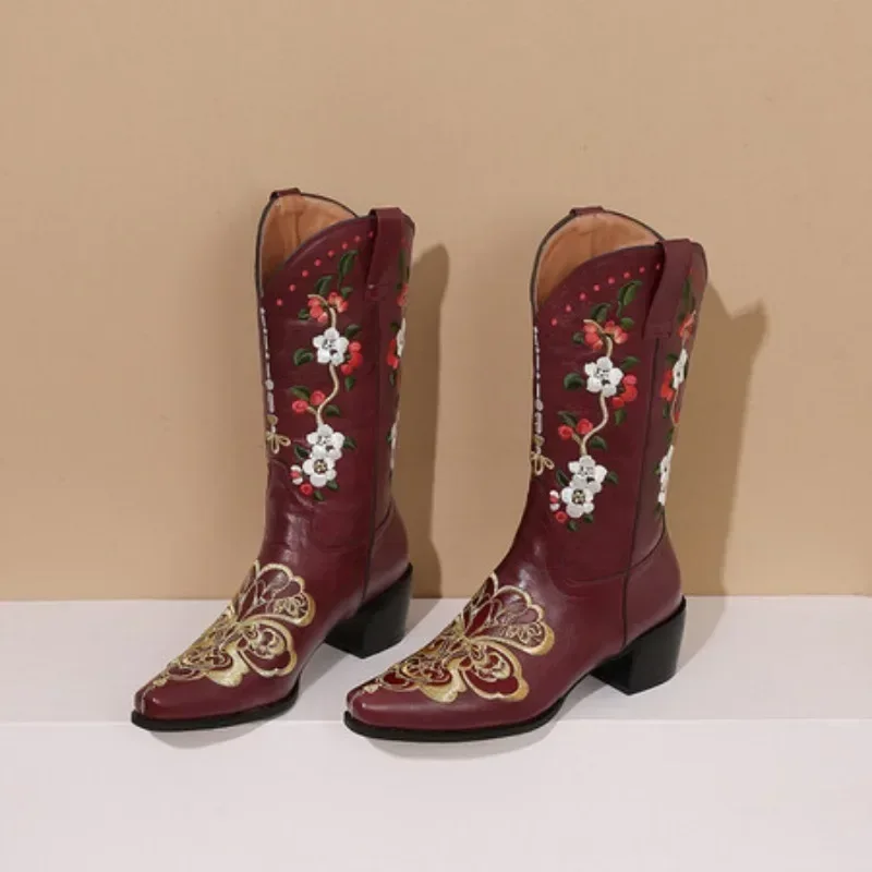 2024 Women\'s Autumn and Winter Thick High Heels Square Toe Sleeve Boots European and American Retro Embroidered Short Boots