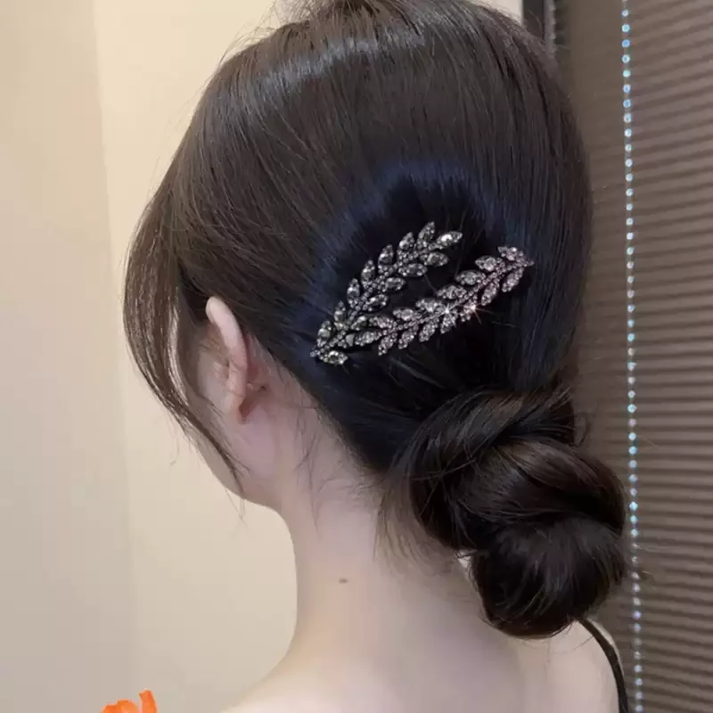 

2pcs Fashion Mini Crystal Hair Clips Rhinestone Ear of Wheat Duckbill Side Barrettes for Girls Exquisite Hair Accessories