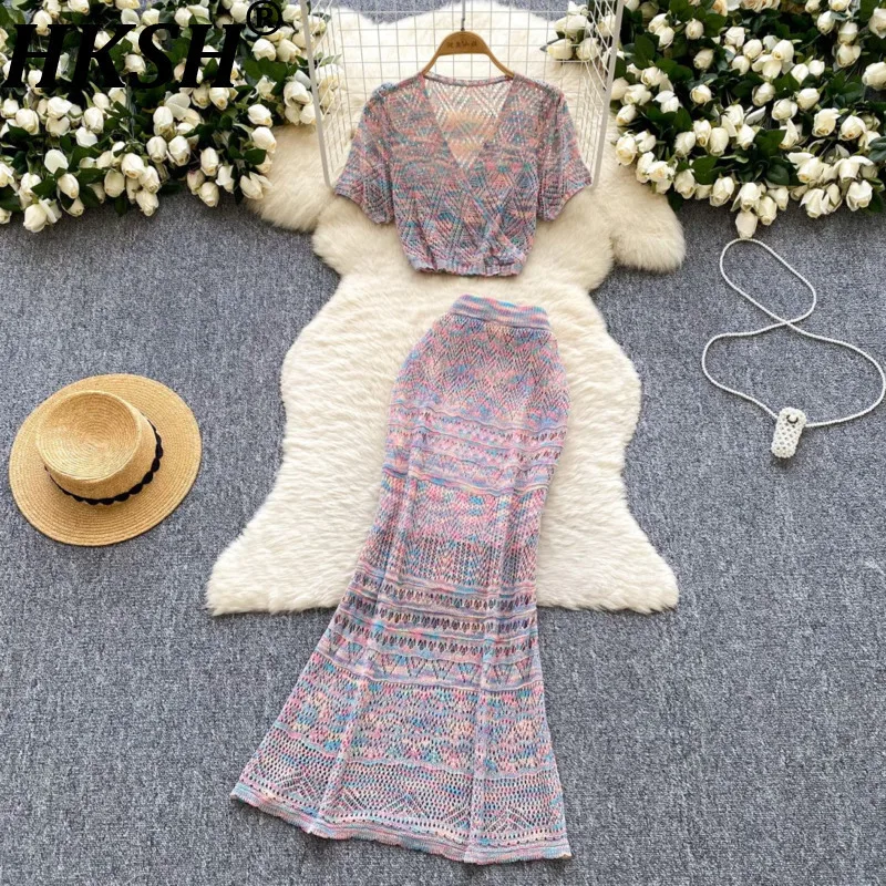 

HKSH Summer New Women French Sweet Fresh Fashion Two-Piece Set Trendy V-Neck Top Slim Knitted Tees Casual Fishtail Skirt HK8190