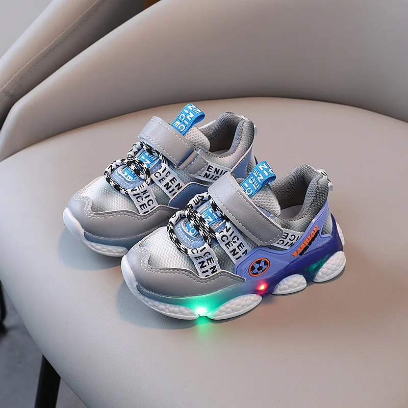 Children Luminous Sneakers for Boys Girls LED Breathable Tennis Shoes Soft Sole Anti Slip Running Shoe Fashion Sports Kids Shoes