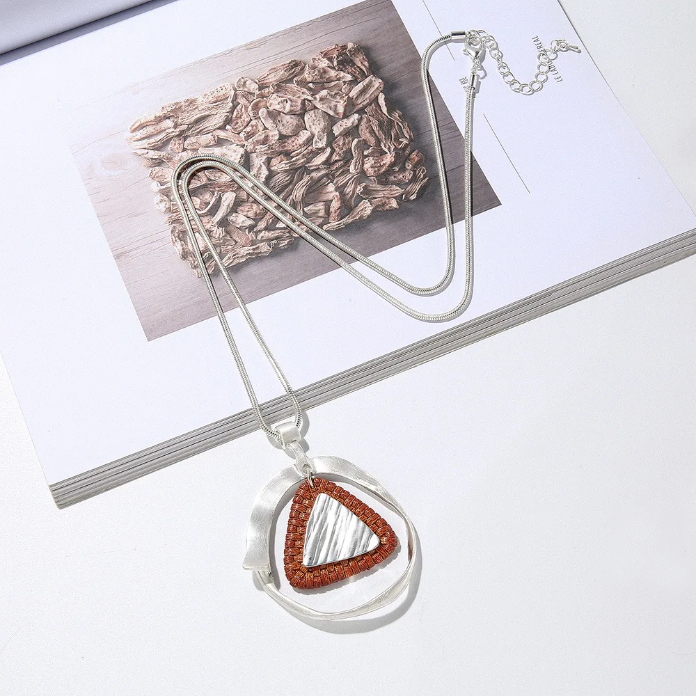 foreign trade new sweater chain women's pendant high-end versatile jewelry fashion simple long chain necklace wholesale
