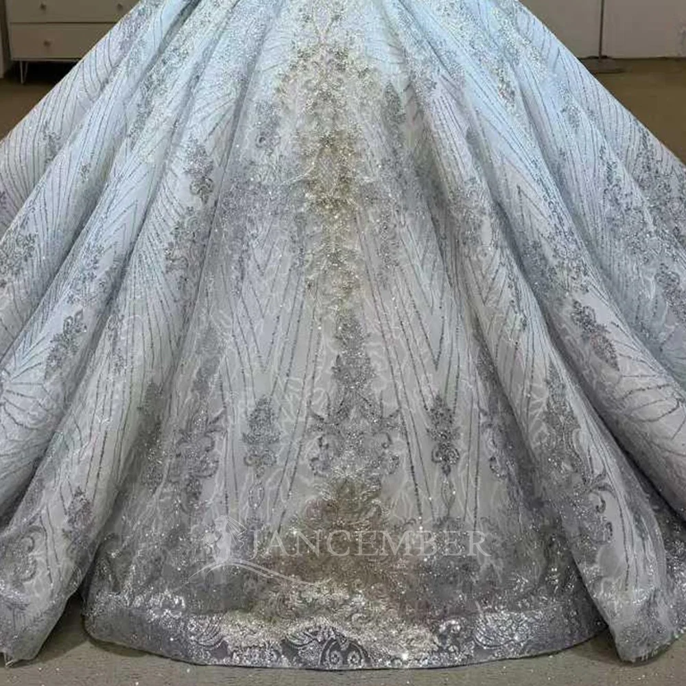 ชุดแต่งงานเจ้าหญิงสุดหรู ทรงบอลกาวน์ ผ้าออร์แกนซ่า คอทรงโอ ชุดเจ้าสาวแบบมีชายกระโปรงยาว สามารถสั่งตัดได้  ชุดแต่งงานแบบผูกเชือกด้านหลัง