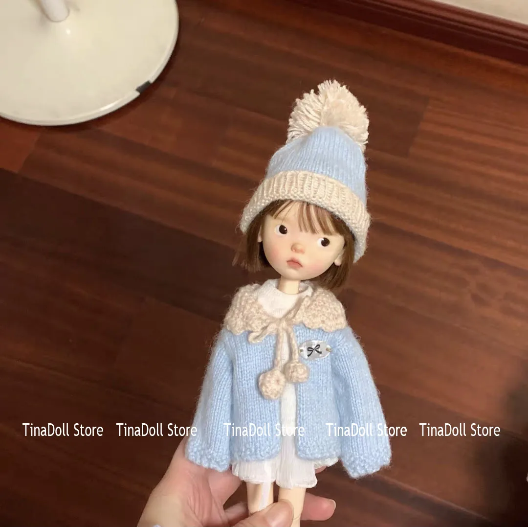 （TinaDoll Store) Knitted sweater Landoudou/blythe 2pcs Clothes set (hat/sweater) for Landazz Landoudou/Blythe/ob22/ob24 Doll