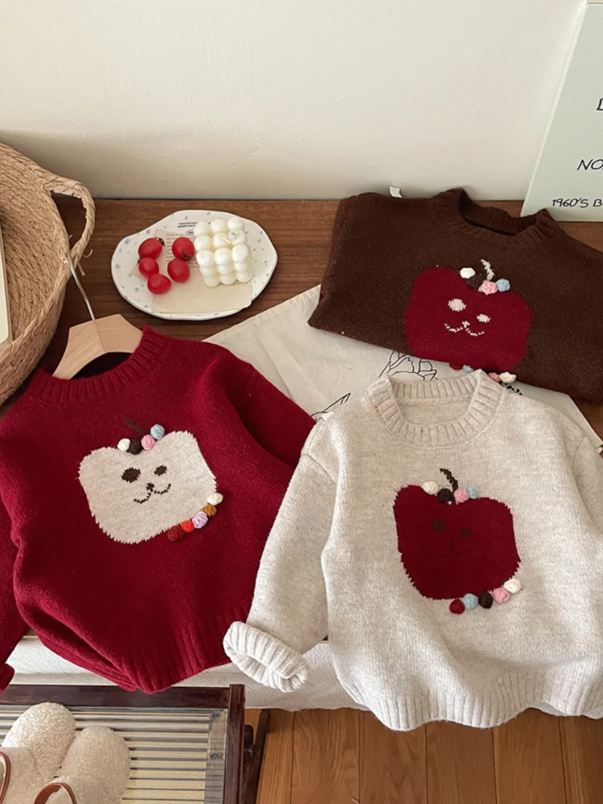 سترة محبوكة كورية للفتيات الصغيرات لخريف وشتاء لطيف للفتيات الصغيرات بطبقة أساسية مطرزة على الرأس #4