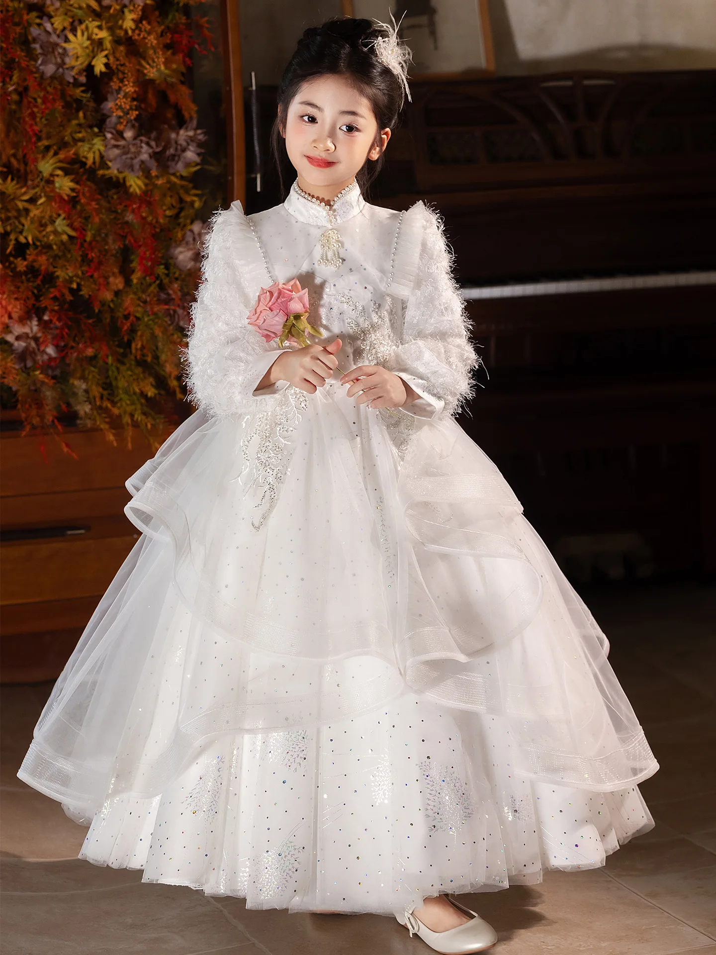 

2026 Flower Girls Dress Long Sleeves Ball Gown Girl Dresses with Feathers