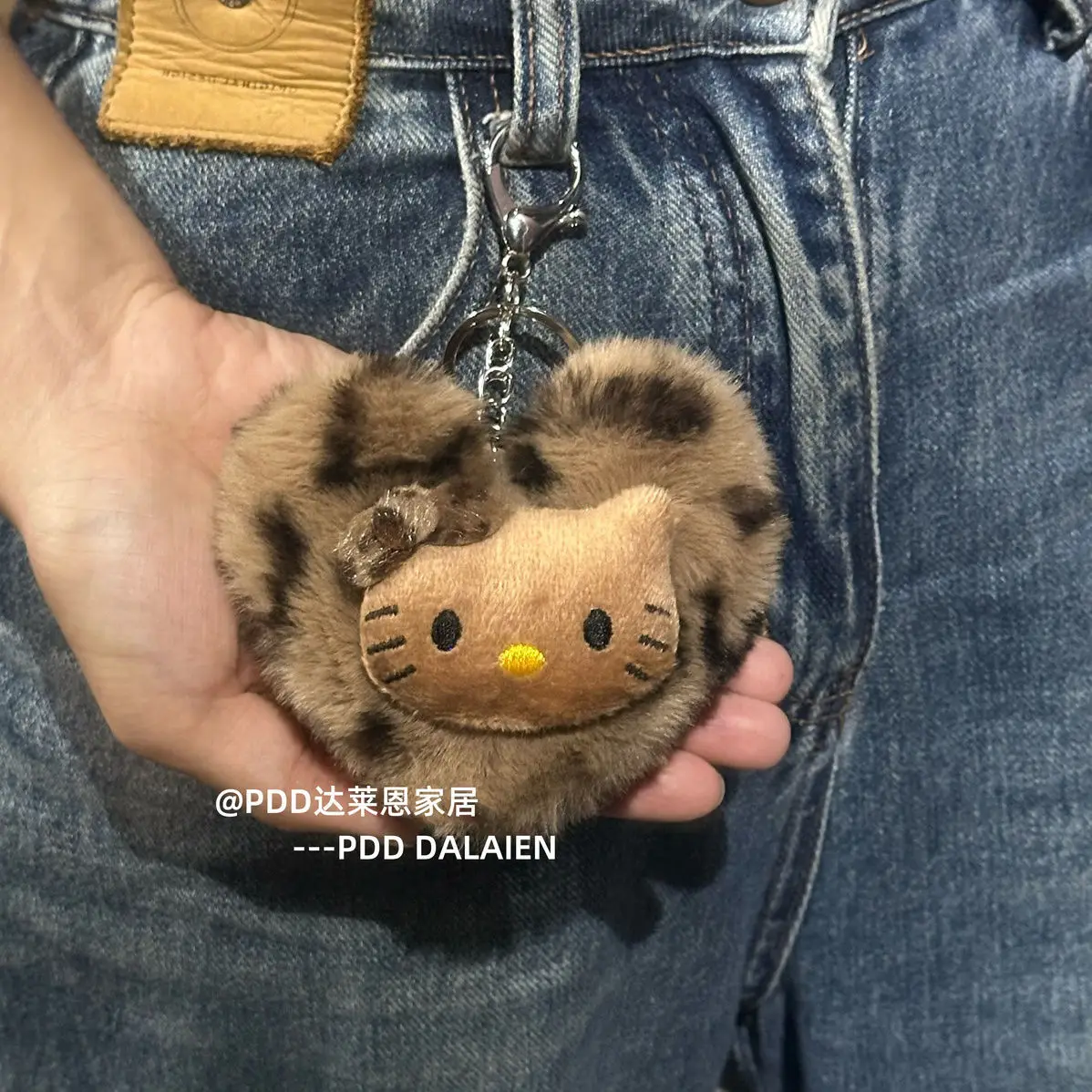 

Hello Kitty Pendant Anime Peripheral Cute Cartoon Originality Modeling Key Chain Fashion Delicate Versatile Accessories Gifts