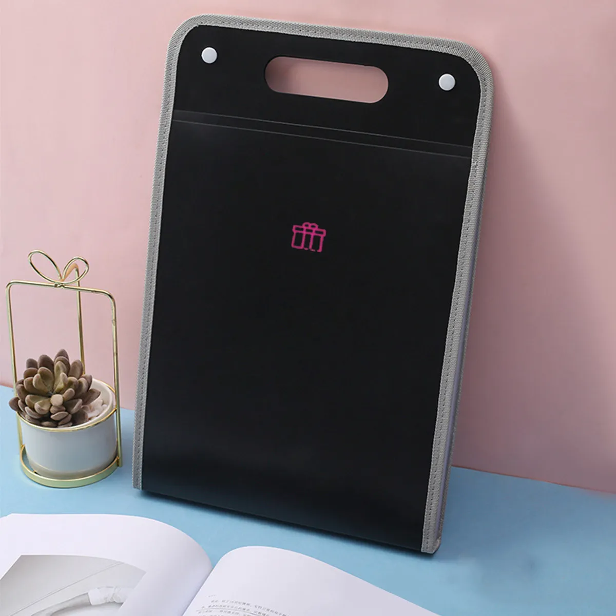 

1Pcs Vertical Accordion File Holder Plastic Bill Clips Strong Secure Workmanship for Notes Cards Bills Schedule Book Tidy Desk