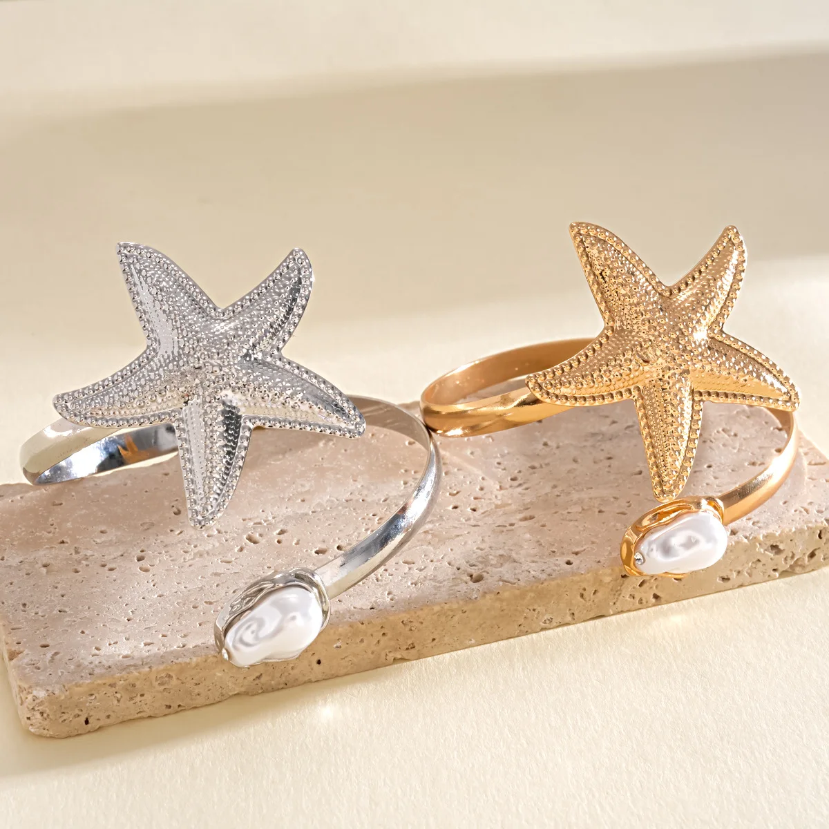 DOO MEI Ocean Series Starfish Upper Arm Cuff Bracelets Bangle for Women Baroque Pearl Armlet Bangle Summer Fashion Beach Jewelry