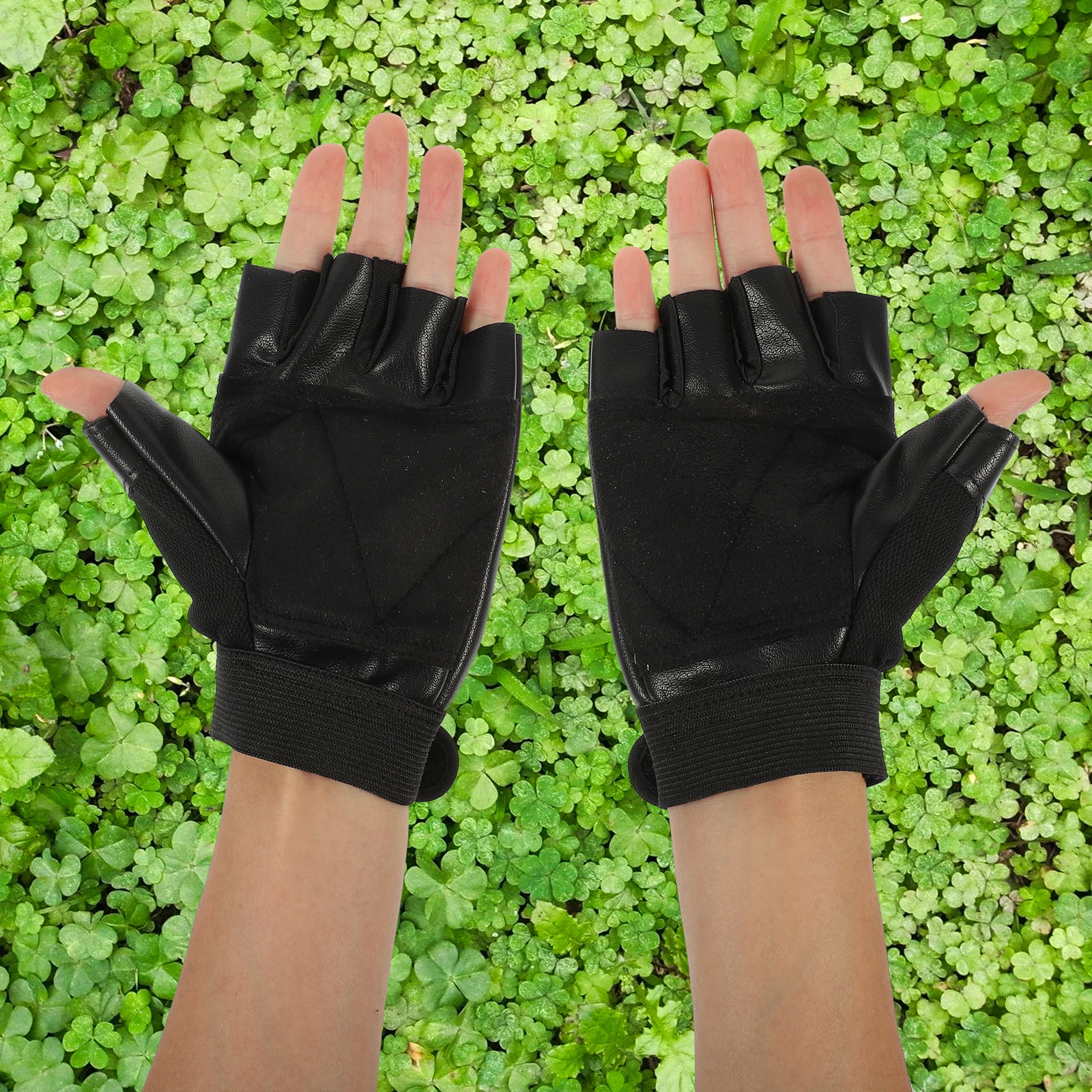 

1Pair Portable Anti-Vibration Gym Gloves Breathable Half-Finger Workout Fitness Sports Non-Slip Adjustable Wrist