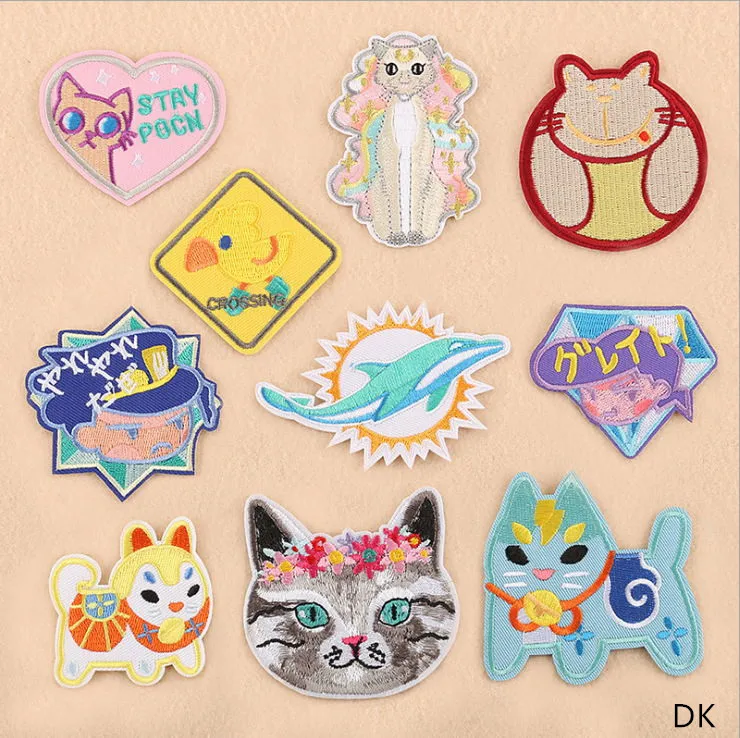 New arrival 10 pcs animal Embroidered patches iron on cartoon Motif Applique fabric clothing dir embroidery accessory