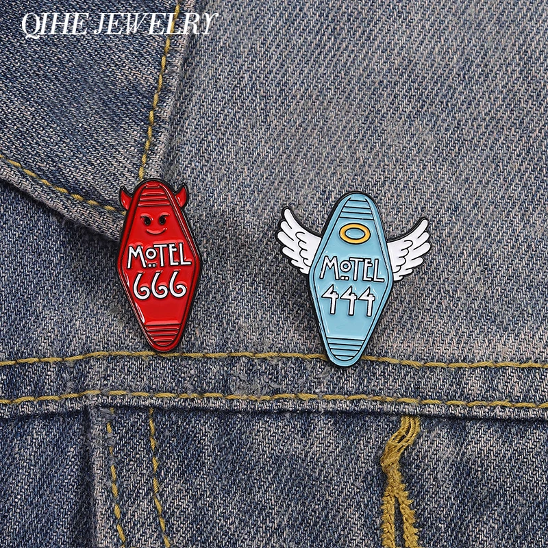 Broche con número de diablo y Ángel, alfileres esmaltados, Motel del diablo 666, broches de Ángel 444, decoración de ropa, insignia de solapa, joyería divertida, regalo para amigos