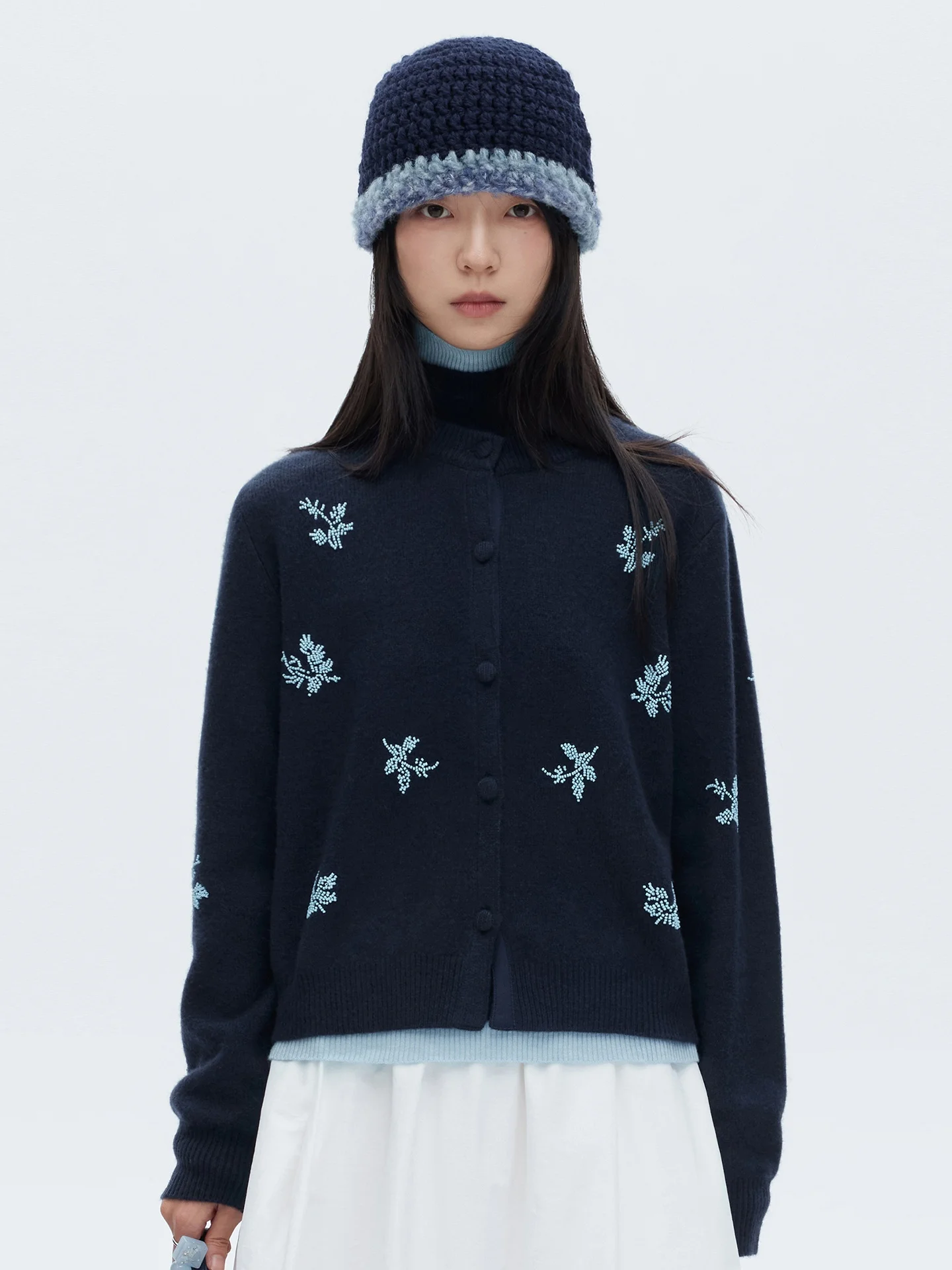 

Женский вязаный свитер свободного кроя из австралийской шерсти Queen 00 с вышивкой и пуговицами, круглый вырез, весна-осень-зима