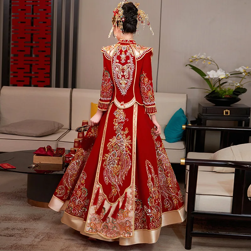 Xiuhe-vestido de novia de estilo chino con bordado de dragón Cheongsam, conjunto de boda dorado, traje de novia Delgado, borla elegante para mujer