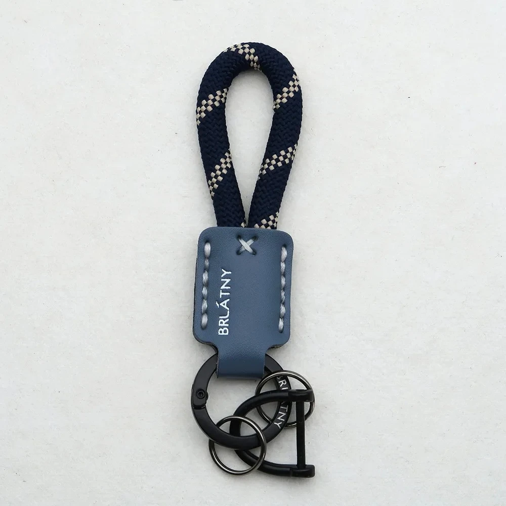 Hand Woven Cowhide Keychain Genuine Leather Retro Metal Pendant High-endy Trend Rope Key Chain Ring Bag Car Keyring Trend Gift
