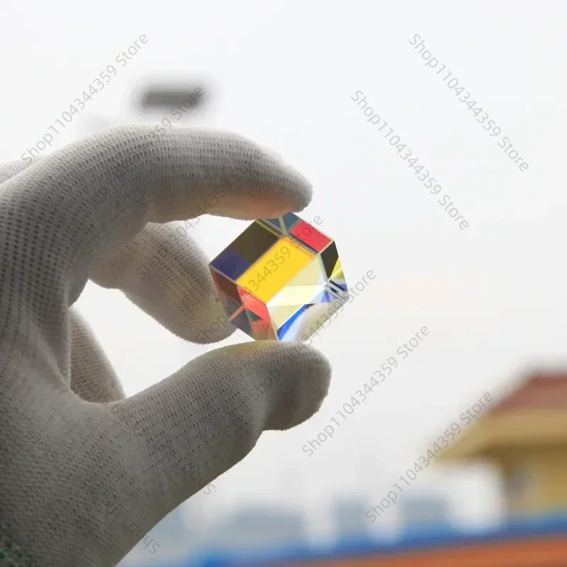 

Photographic Prism Color Dichroic Glass Cube Optical Glass X-Cube Beam Combiner Prism 20*20*17Mm Customized Home Accessories