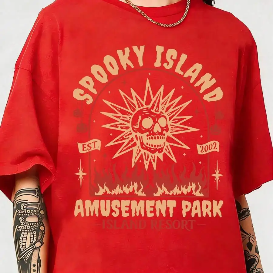 

Spooky Island Amusement Park T-Shirt Retro Halloween Graphic Tee Loose Fit Crew Neck