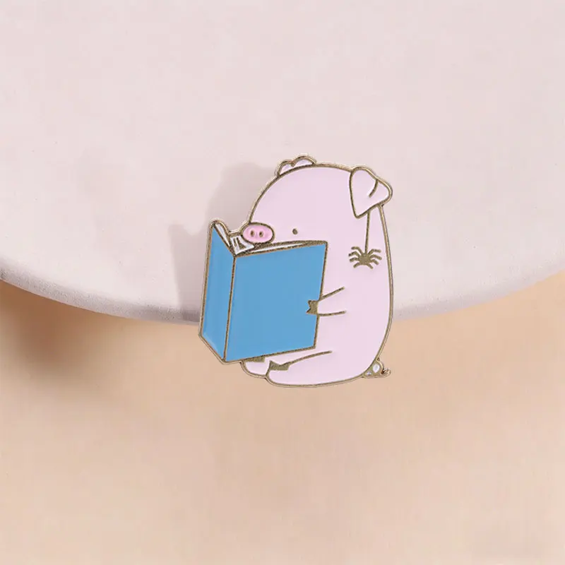 Charlotte's Web Enamel Pin Children's Literatur Cute Pig with Spider Friendship Brooch Lapel Badge Jewelry Gift for Best Friend