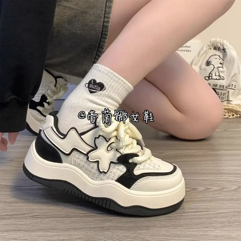 2024 Designer Women Breathable Flower Sneakers Cute Patchwork Shoes Thick Heel Sneakers Casual Running Platform Y2K Bread