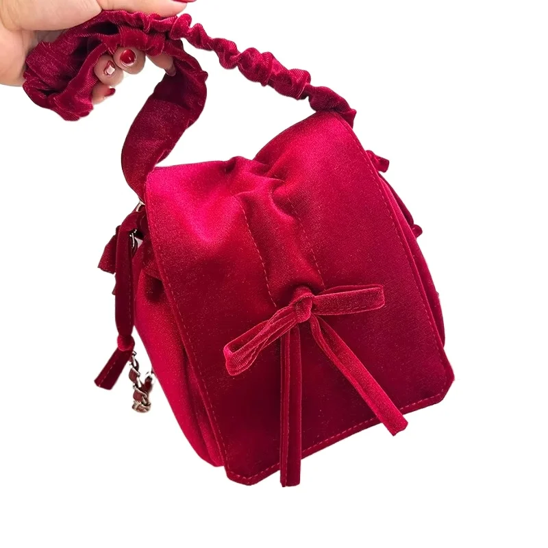 Autumn New Golden Velvet Bow Bag Western Style Versatile Handbag 2025 Advanced Feeling Fashion Large Capacity Crossbody Bag