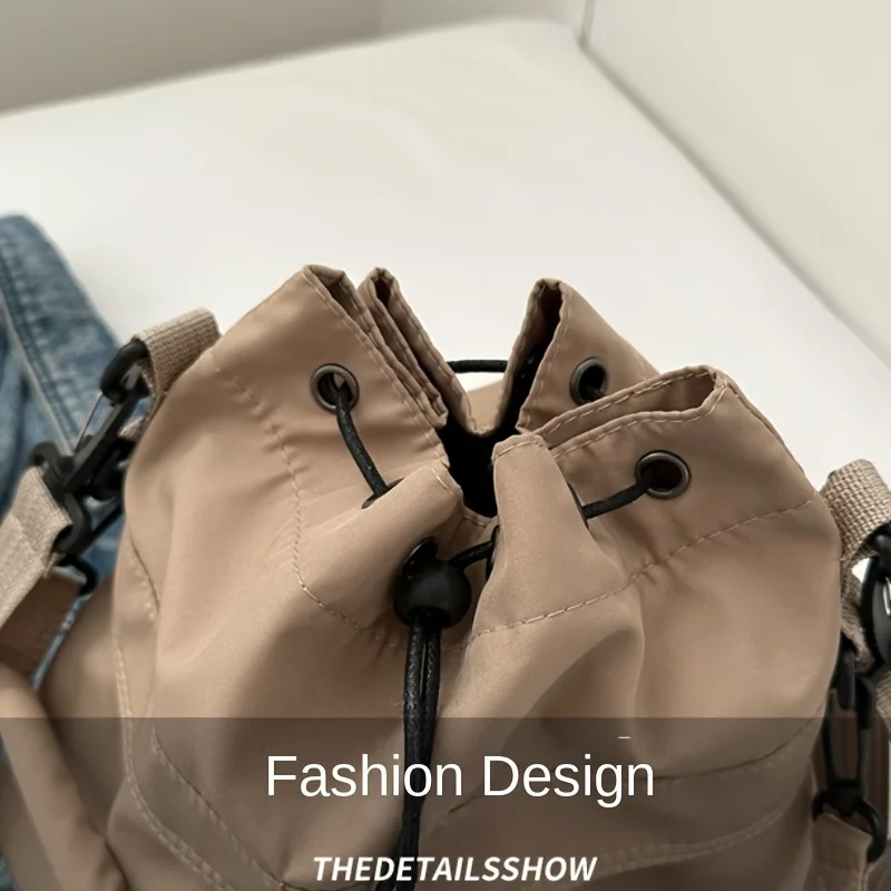 Fashion Large Capacity Ladies Shoulder Bag Crossbody Bag Fashion Bucket Design With Adjustable Shoulder Strap Oxford Cloth