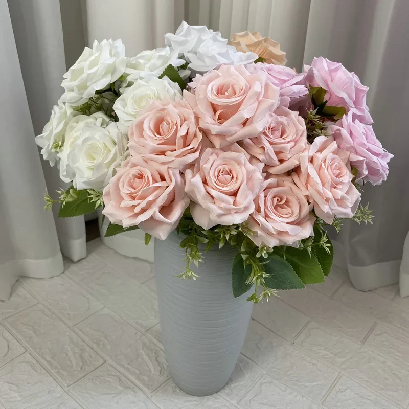 42CM Artificial Rose Bouquet, Matte Cloth 7-head Paris Rose Wedding Hotel Decoration Home Decoration and Road Guide Bouquet