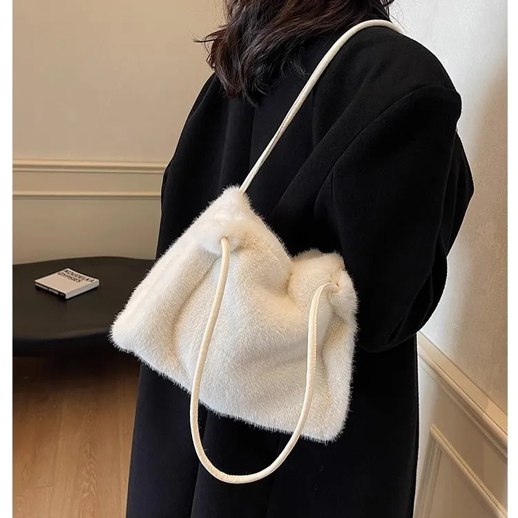 حقائب كتف نسائية موضة مخططة حقيبة كتف قطيفة للخريف والشتاء حقيبة يد جديدة ذات سعة كبيرة بمقبض علوي #2